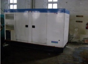 汉台康明斯150kw大型柴油二手发电机组